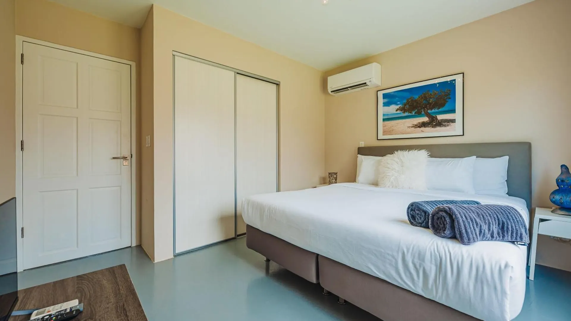 Sea Breeze Villa - Located Within Tierra Del Sol Palm Beach